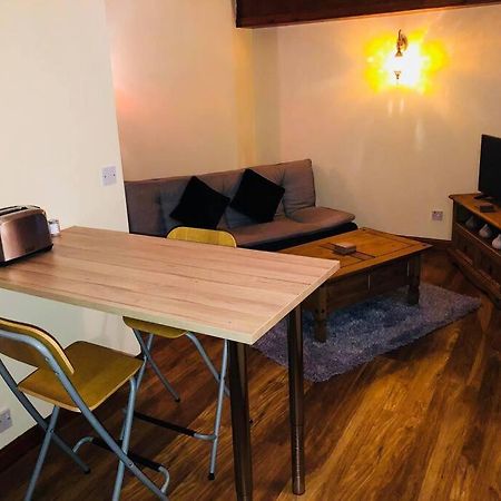 Vibrant Apartment At The Shore In Leith Εδιμβούργο Εξωτερικό φωτογραφία